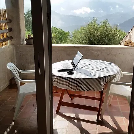 Collina E Mare